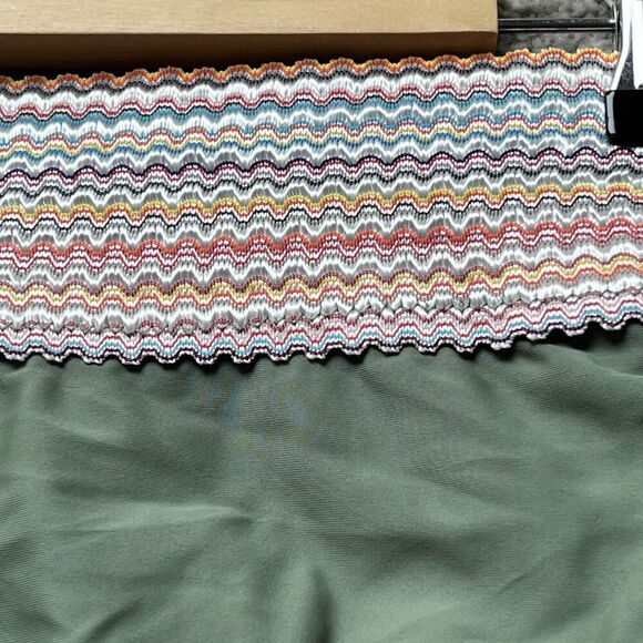 NWT Blooming Jelly V Neck High Waist Bikini Swimsuit Size Medium Sage Green - Picture 7 of 11